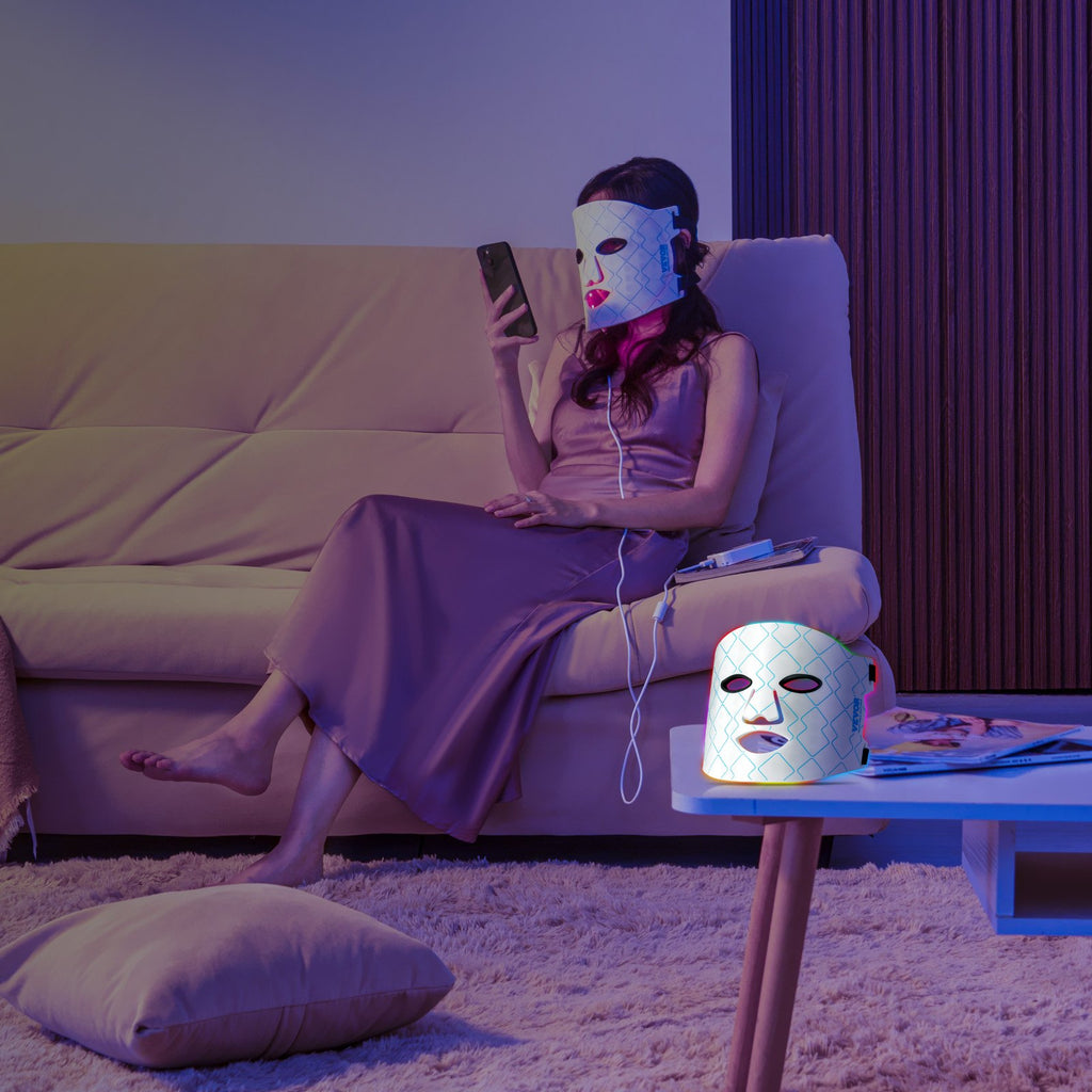 Red Light Therapy Face Mask